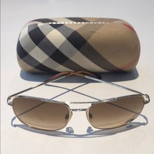 Burberry men’s aviator sunglasses B3007